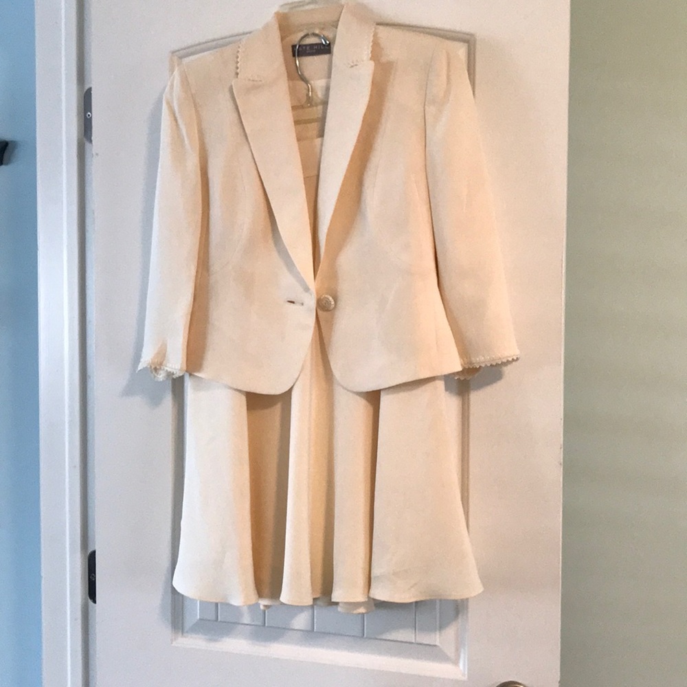 Suit